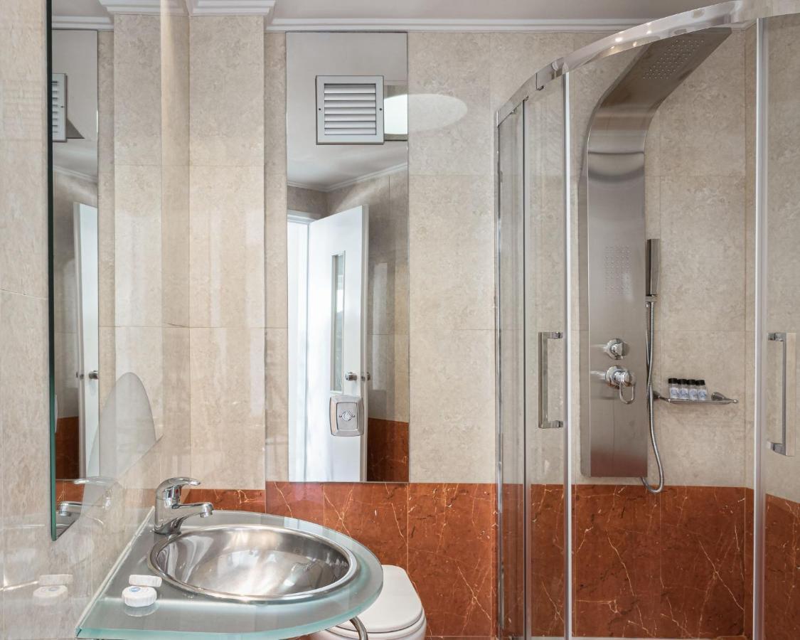 Kreoli Suites Glyfada Афіни Екстер'єр фото